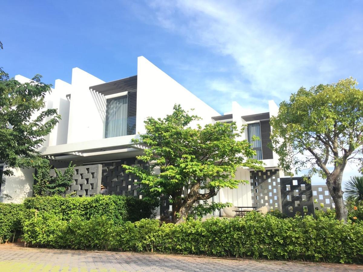 Oceanami Villas & Beach Club Long Hai At 1, 3, 4 Bedroom & 5, 6 Bedroom Beachfront Private Pool Extérieur photo